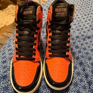 Reason shoes